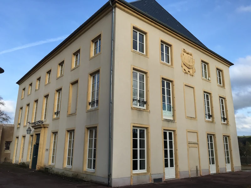 Remplacement des fenêtres bois du château Bompard à Noveant sur Moselle