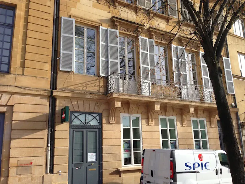 Fenêtres bois bureaux MAIF à Metz