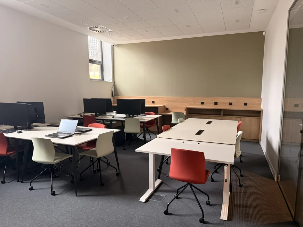 Agencement Médiathèque Montigny