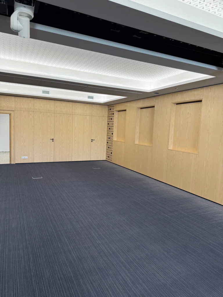 Agencement Université Lorraine - Salle du conseil